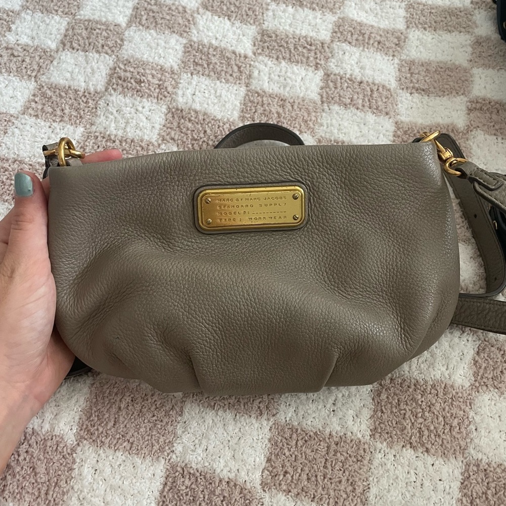 MARC JACOBS CROSSBODY